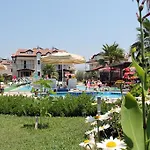 Lale فتحية