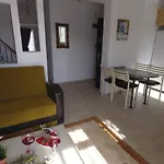 Apartman Lale *