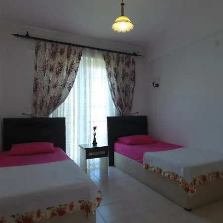 Lale * Φετιγιέ