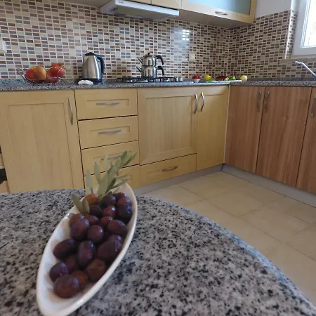 Lale Apartment *
